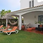 Luxury 3 Bedroom With Private Pool *