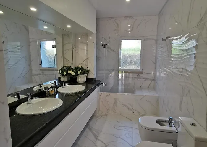 Luxury 3 Bedroom With Private Pool Villa *